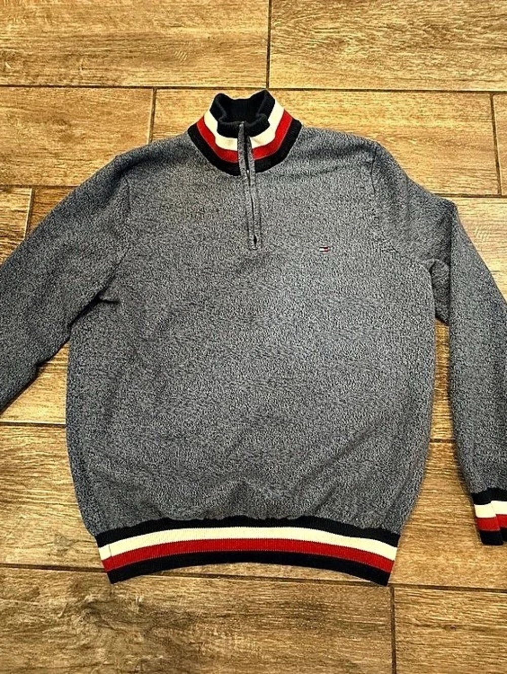 Tommy Hilfiger Men's Cotton Quarter-Zip Gray Large Sweater Great Condition